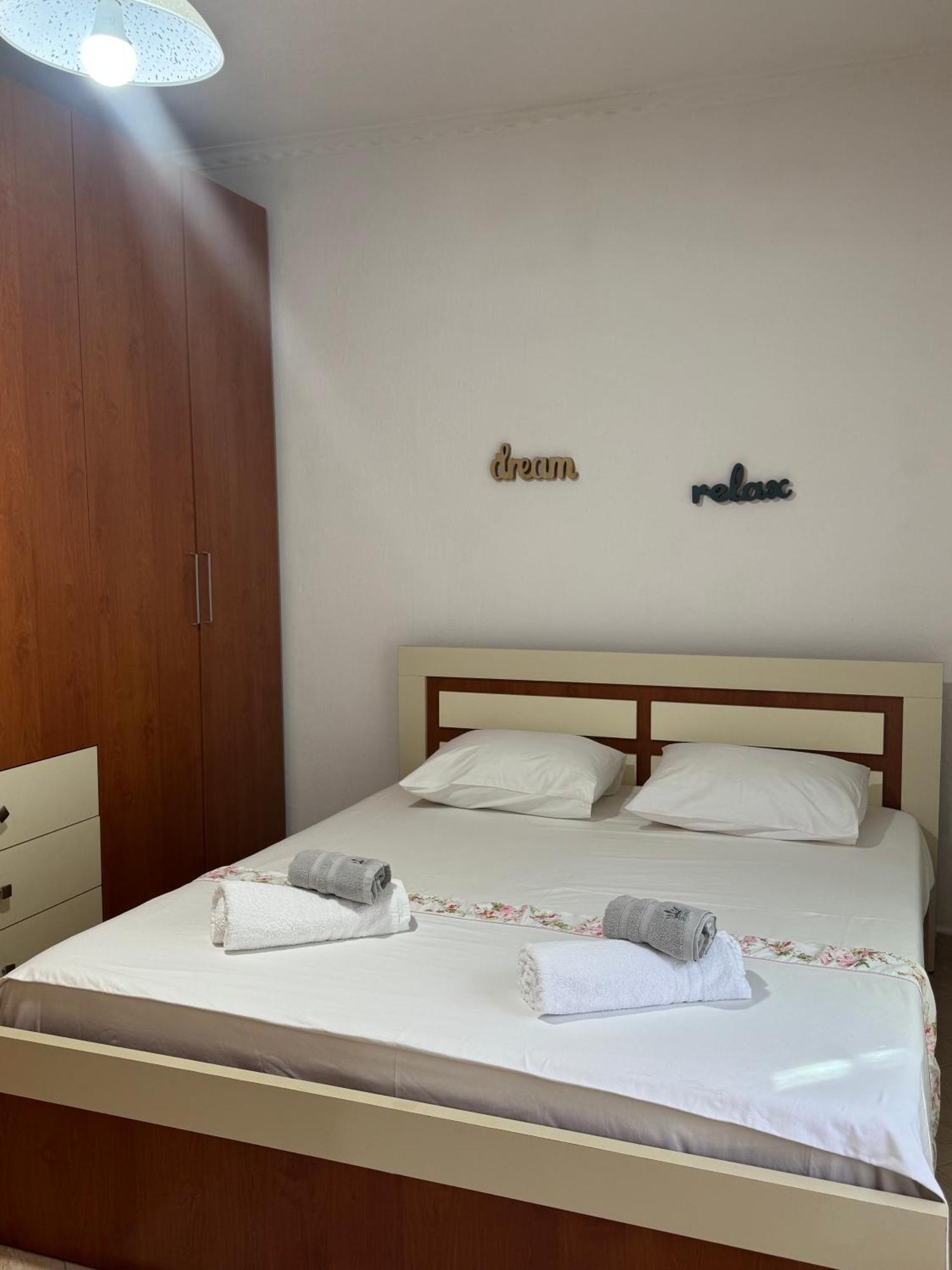 Silent Apartment Golem (Tirana) Exterior foto